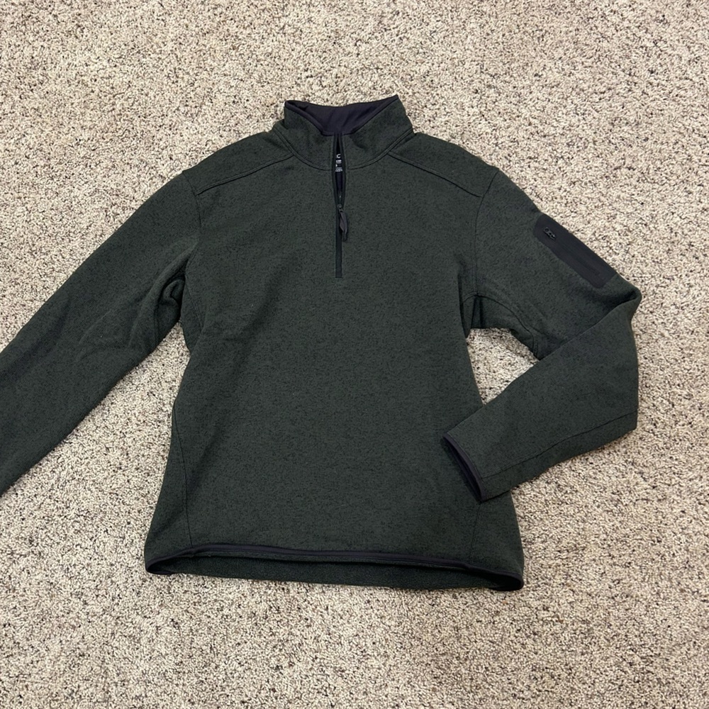 Arc’teryx - Covert 1/2 Zip Neck Men’s - Size Large